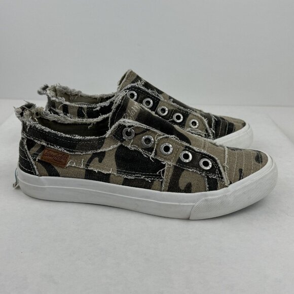 Blowfish Malibu Womens Multicolor Camouflage Slip On Sneakers Canvas Size 7 - Picture 3 of 15